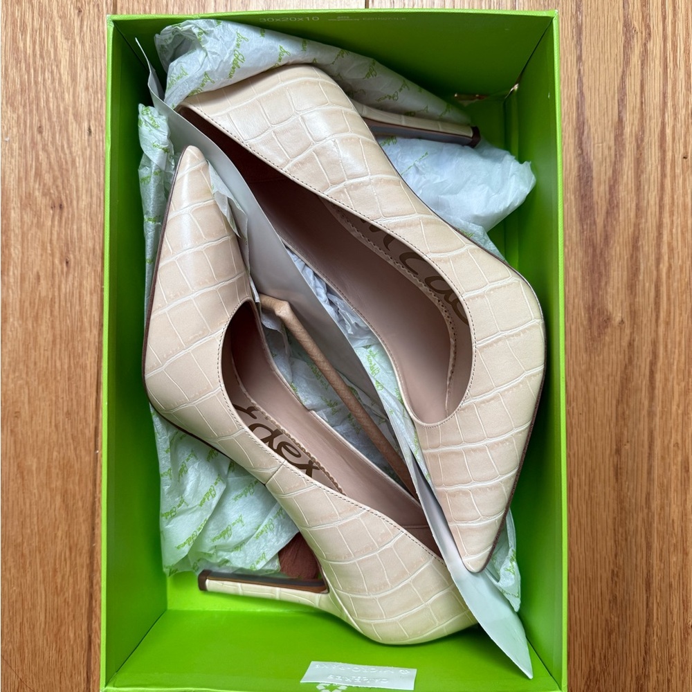 Sam Edelman Cream Croc-Embossed Heels
